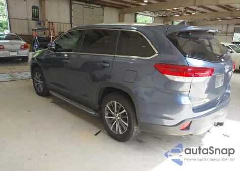 2019 Toyota Highlander Xle z USA, uszkodzony, nr VIN 5TDKZRFHXKS331166